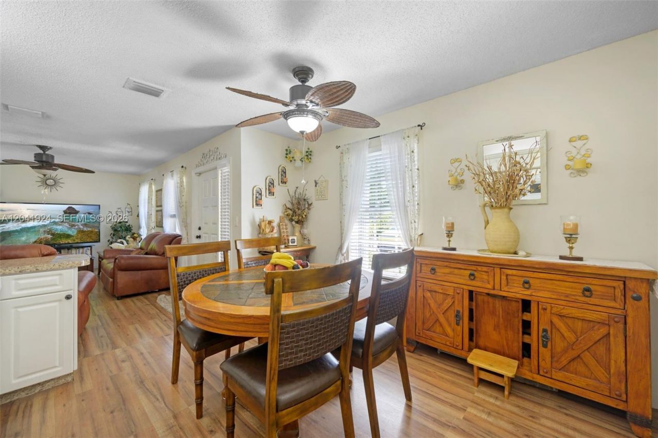 906 SW 8th Ave, Hallandale Beach, FL 33009 Photo