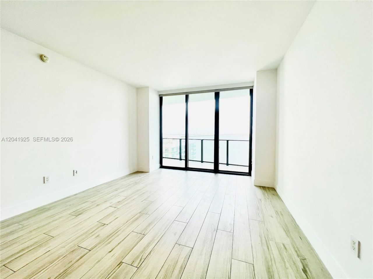 460 NE 28th St, Unit 1402, Miami, FL 33137 Photo