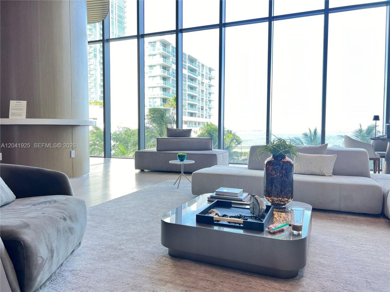 460 NE 28th St, Unit 1402, Miami, FL 33137 Photo