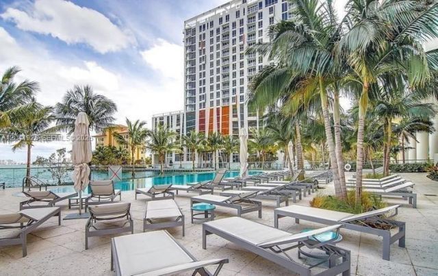460 NE 28th St, Unit 1402, Miami, FL 33137 Photo