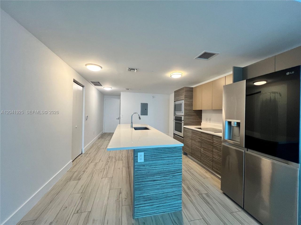460 NE 28th St, Unit 1402, Miami, FL 33137 Photo