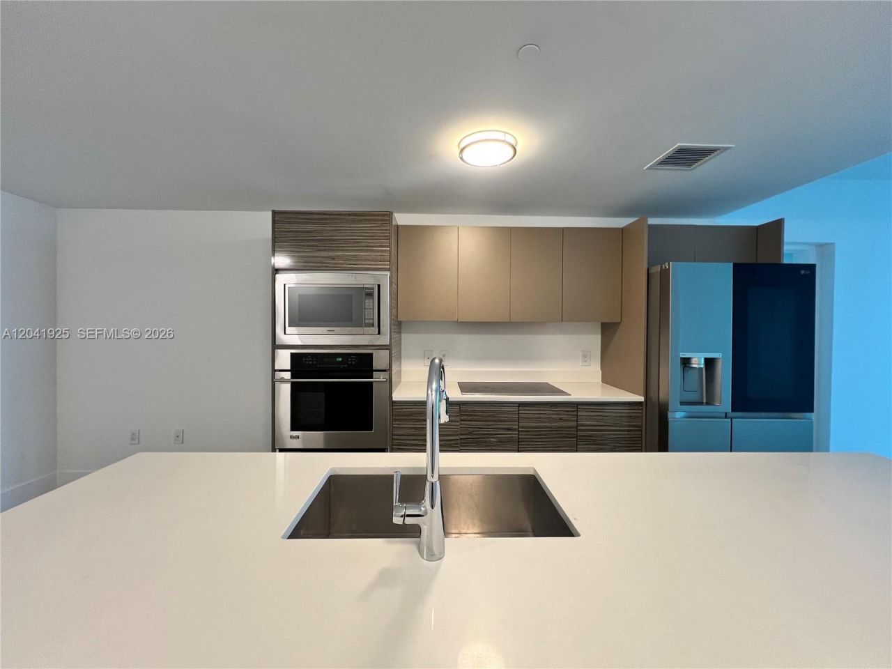 460 NE 28th St, Unit 1402, Miami, FL 33137 Photo
