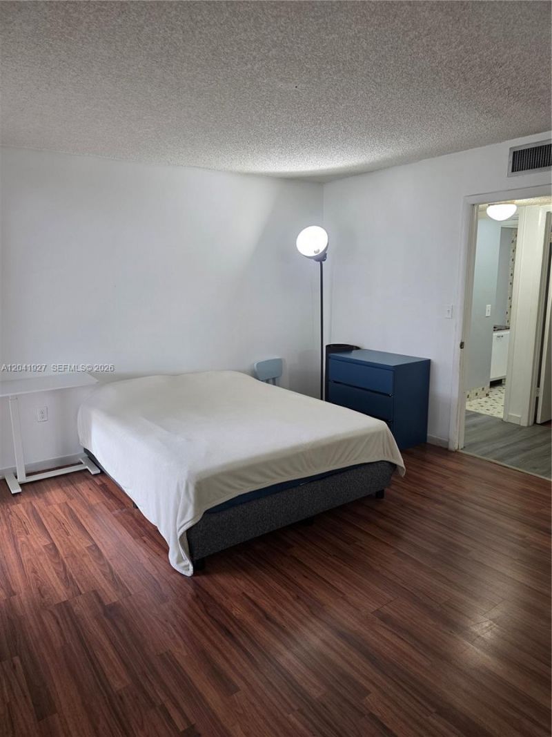 8065 SW 107th Ave, Unit 202, Miami, FL 33173 Photo