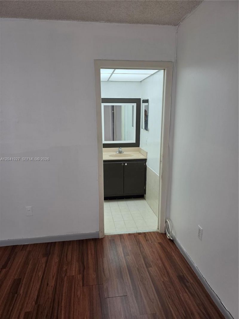 8065 SW 107th Ave, Unit 202, Miami, FL 33173 Photo
