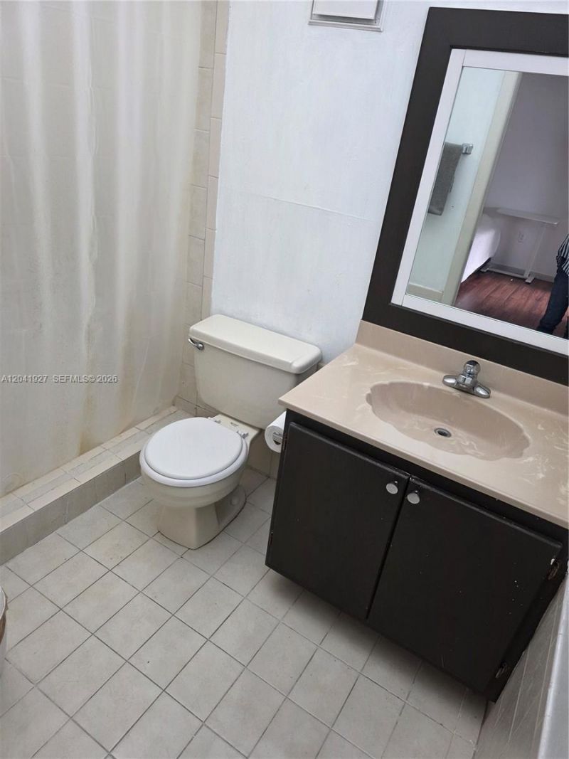 8065 SW 107th Ave, Unit 202, Miami, FL 33173 Photo