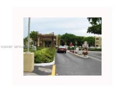 8065 SW 107th Ave, Unit 202, Miami, FL 33173 Photo