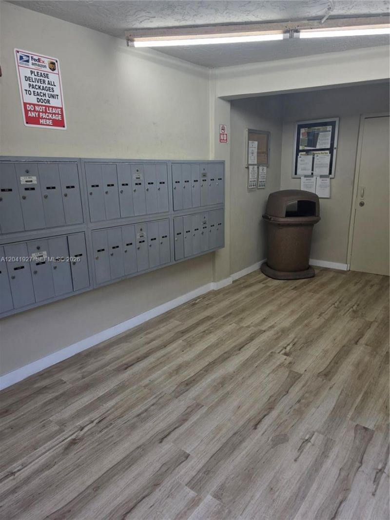 8065 SW 107th Ave, Unit 202, Miami, FL 33173 Photo