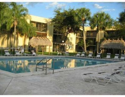 8065 SW 107th Ave, Unit 202, Miami, FL 33173 Photo