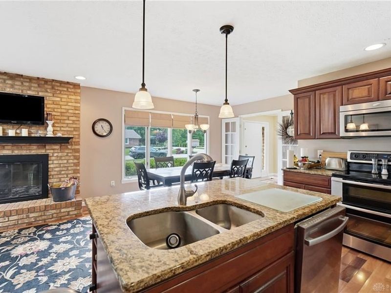 313 Chris Drive, Englewood, OH 45322 Photo 7