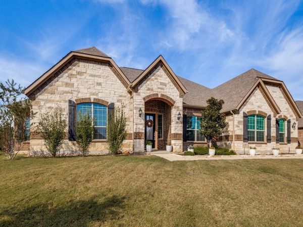102 White Oak Drive, Krugerville, TX 76227