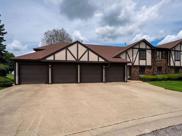 5 Crystal Court, Unit 5, Pontiac, IL 61764