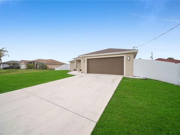 3831 21st ST W, LEHIGH ACRES, FL 33971