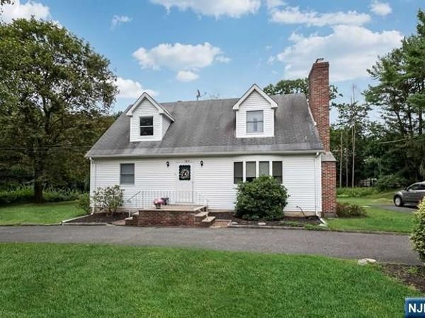 1013 Kent Place 2nd floor, FRANKLIN LAKES, NJ 07417