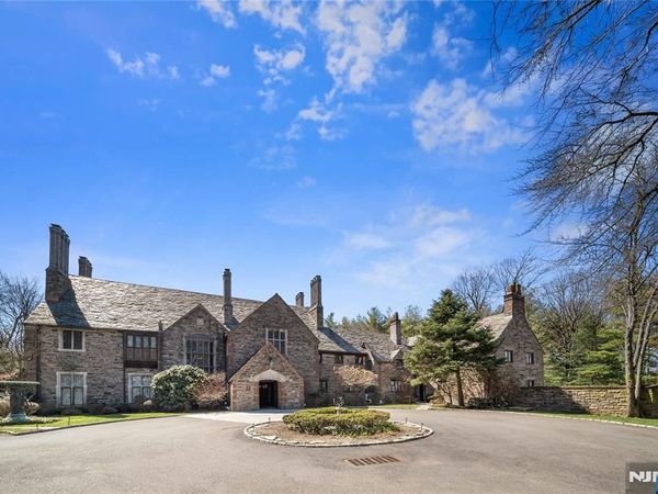 1 Byrne Lane 10, Unit 10, TENAFLY, NJ 07670
