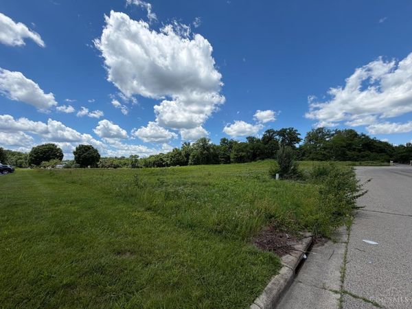 11765 Pellston Court, Forest Park, OH 45240