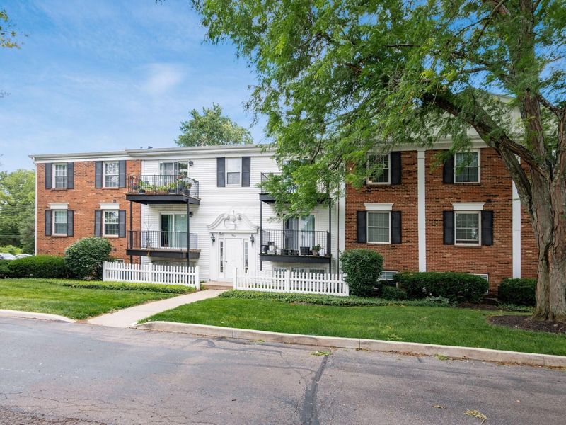 1450 Slade Avenue , Unit 302, Columbus, OH 43235 Photo 1