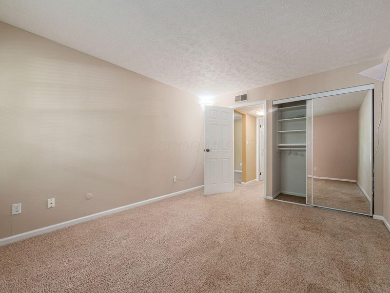 1450 Slade Avenue , Unit 302, Columbus, OH 43235 Photo 30