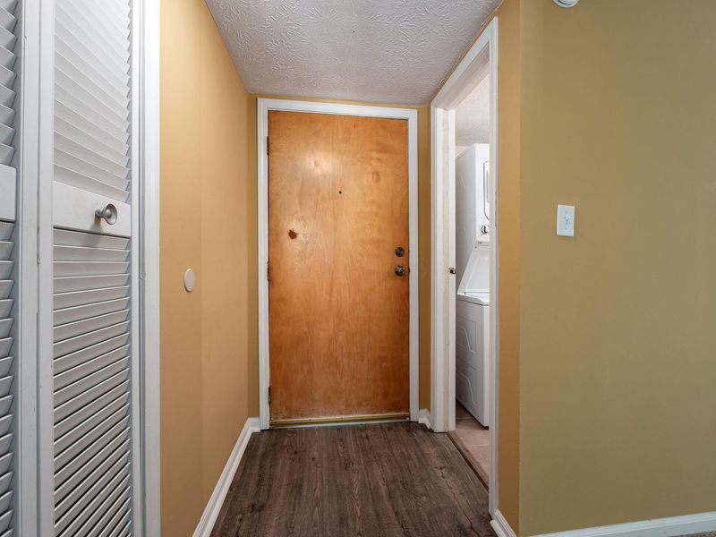 1450 Slade Avenue , Unit 302, Columbus, OH 43235 Photo 7