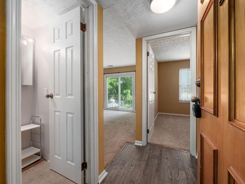 1450 Slade Avenue , Unit 302, Columbus, OH 43235 Photo 9