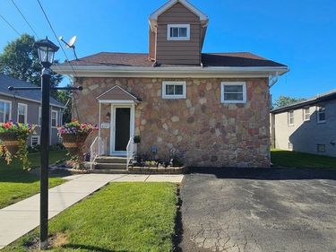 8150 W Rivershore Drive , Niagara Falls, NY 14304