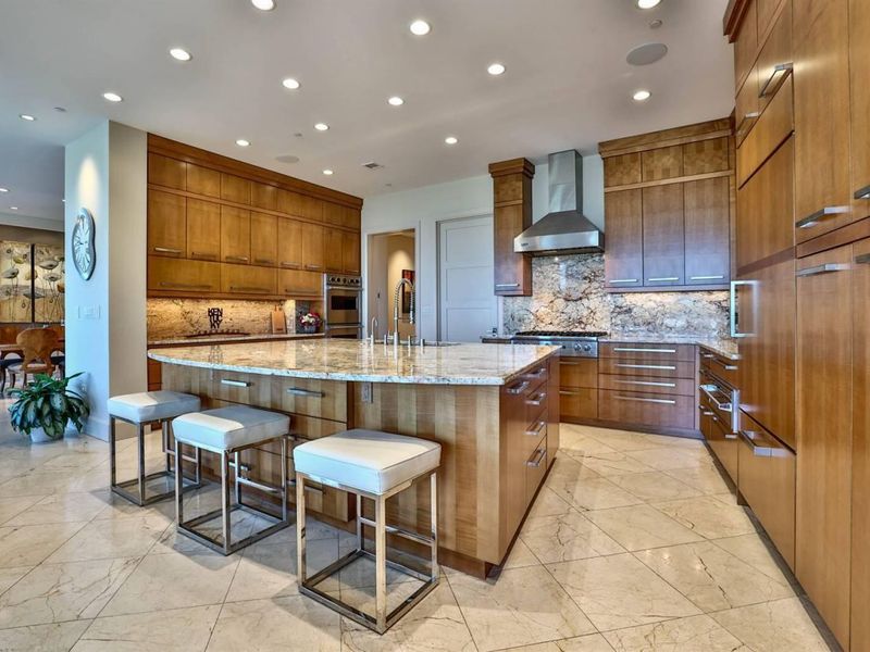 400 Riverboat Row, Unit 1703, Newport, KY 41071 Photo 11