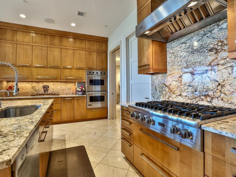 400 Riverboat Row, Unit 1703, Newport, KY 41071 Photo 13