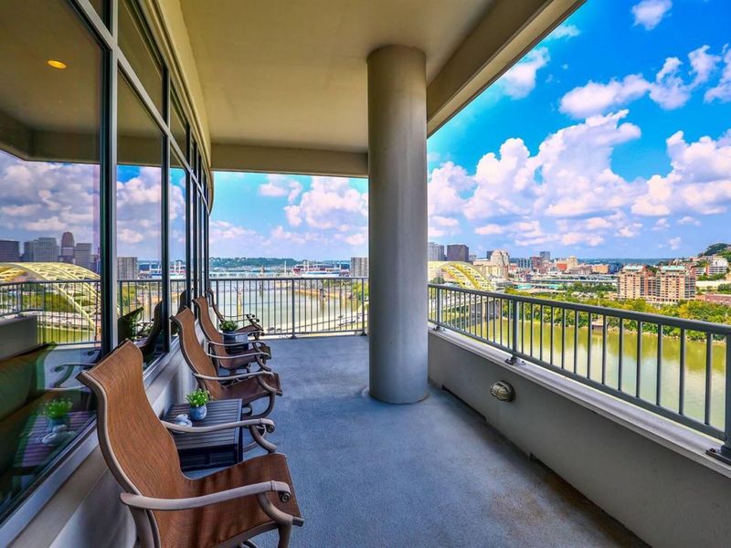 400 Riverboat Row, Unit 1703, Newport, KY 41071 Photo 31