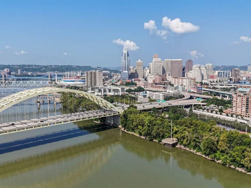 400 Riverboat Row, Unit 1703, Newport, KY 41071 Photo 37