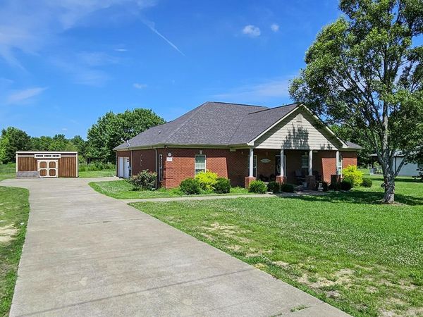 16811 Poplar Creek Road, Athens, AL 35611
