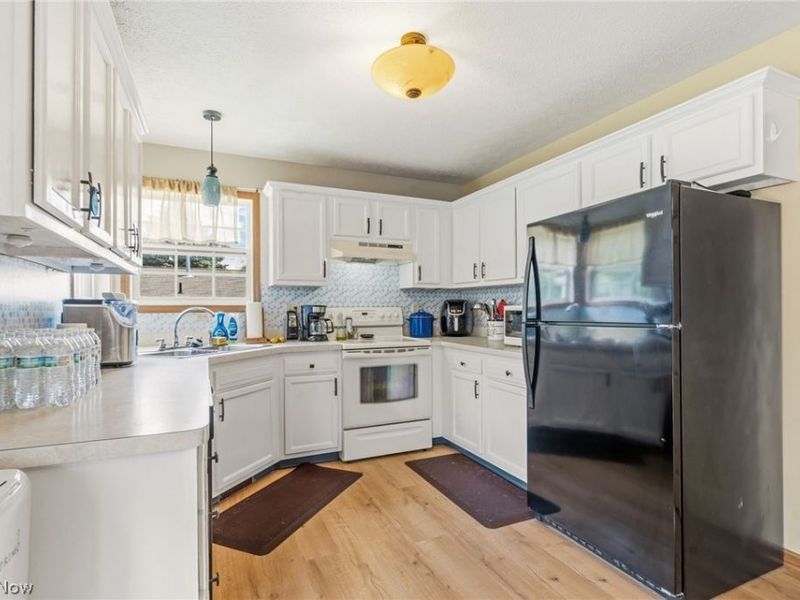 6055 Apple Street, Louisville, OH 44641 Photo 19