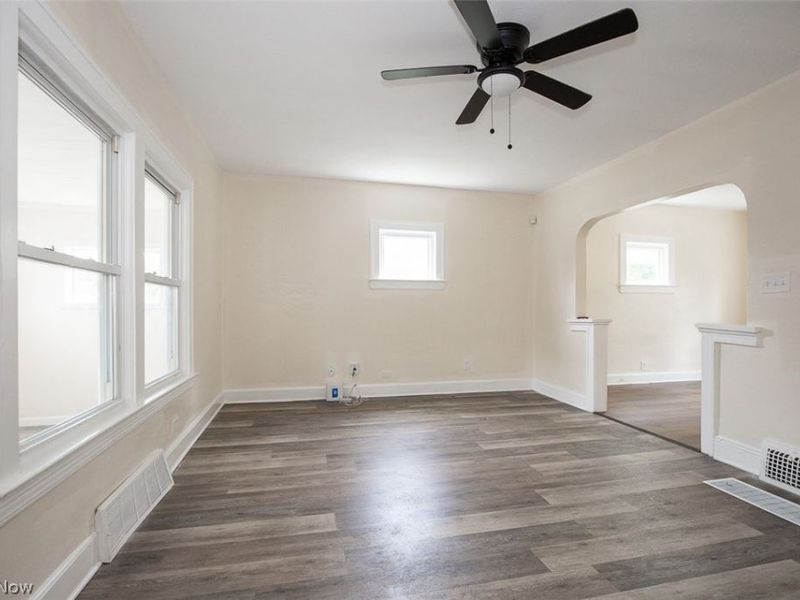 3926 E 121st Street, Cleveland, OH 44105 Photo 3