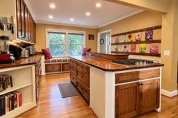 127 Leonard Circle photo 4
