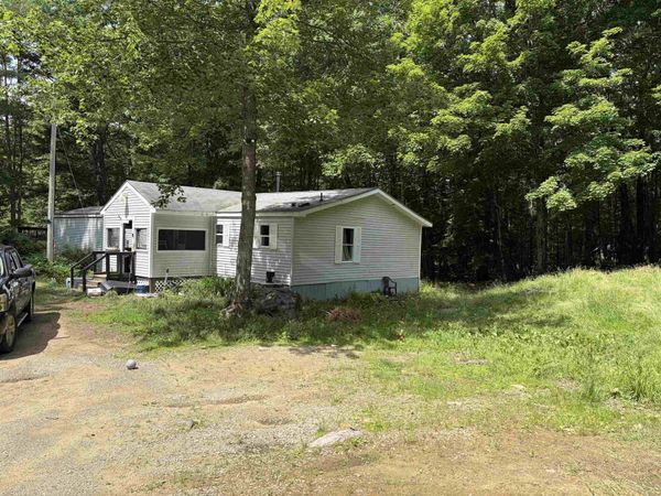 47 Gray Road, Barnstead, NH 03218
