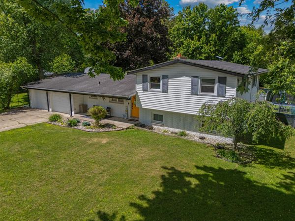 15049 Walters Drive, Marshall, MI 49068