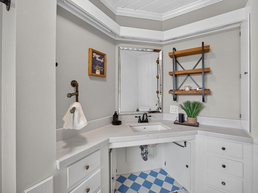 Property Image 60