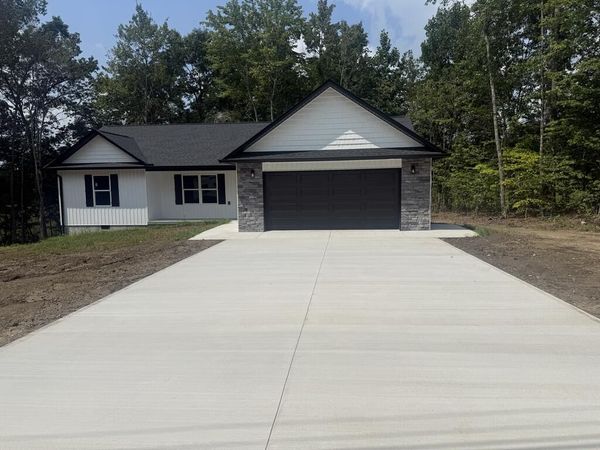 1020 South Lane, Grimsley, TN 38565