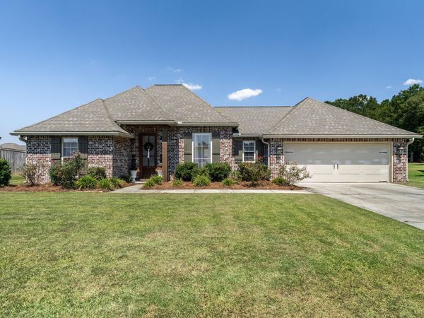 25 E Cherry St., Sumrall, MS 39482