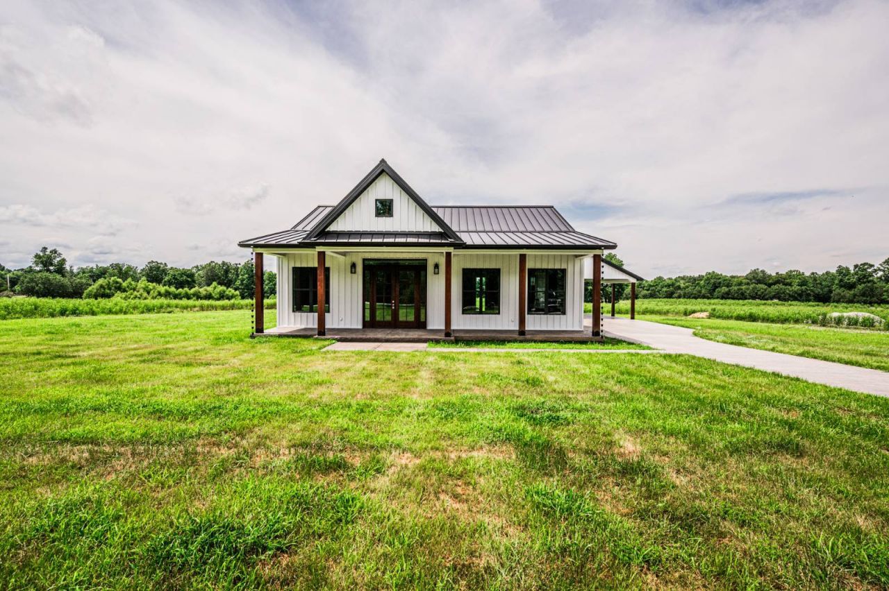 721 Whites Carver Road, Lewisburg, KY 42256 Main Photo