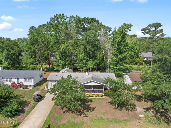 1089 Captains Court, Calabash, NC 28467