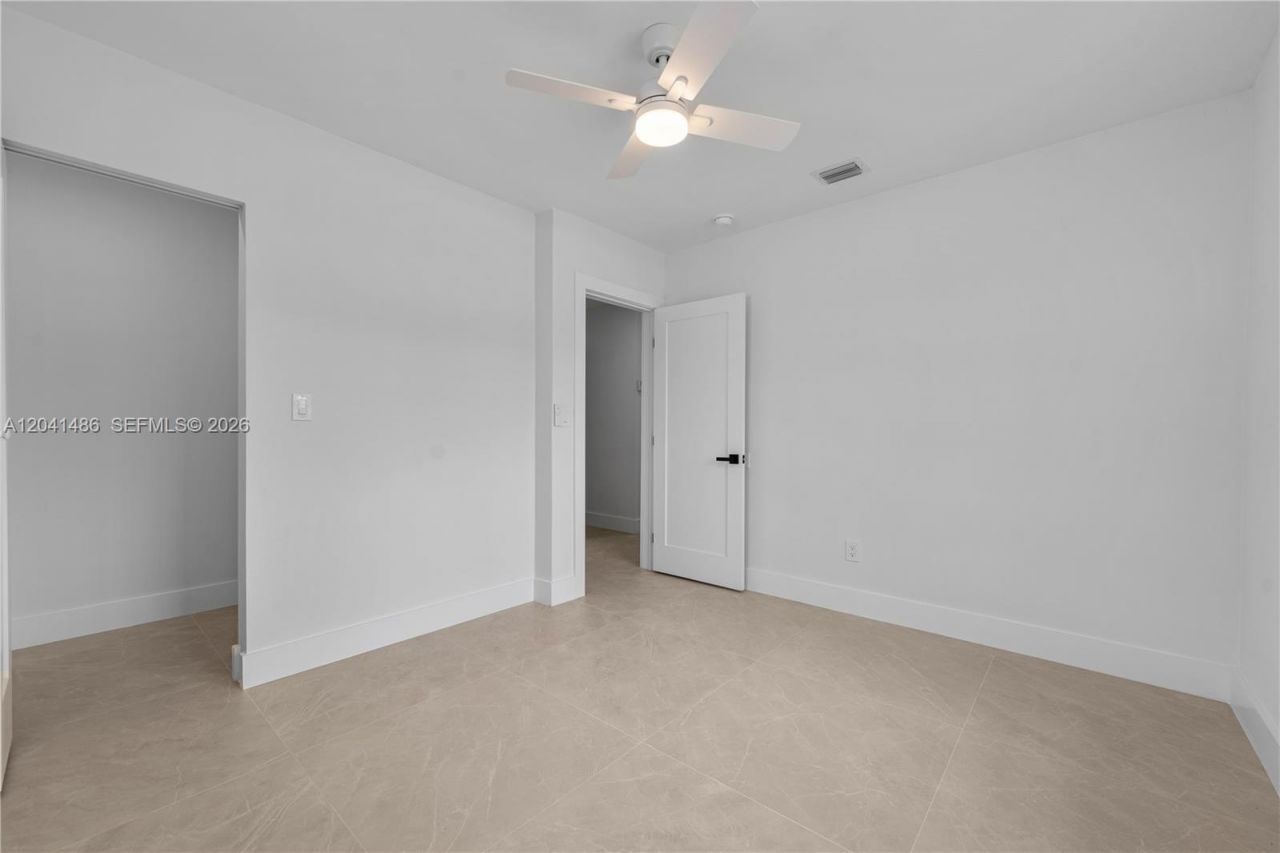 12370 SW 190th Ter, Miami, FL 33177 Photo