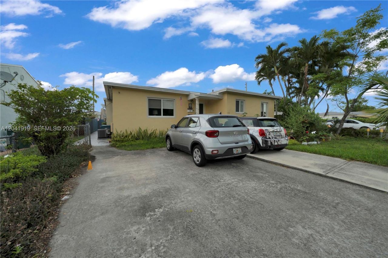 1701 NW 37th Ave, Unit B, Miami, FL 33125 Photo