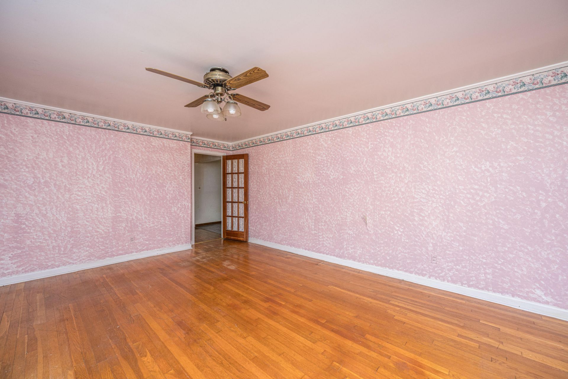 107 Wilmer Avenue Photo 12