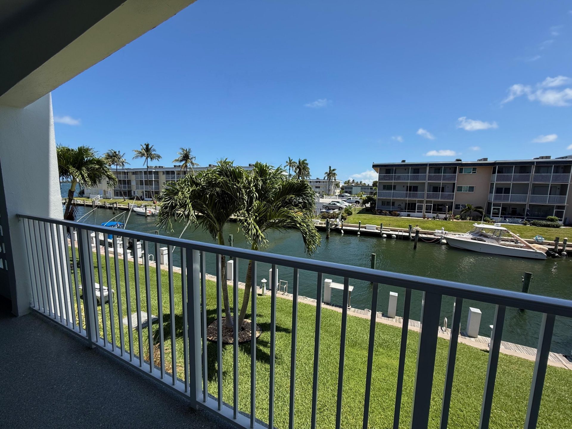 110 Shore Court, Unit 209, North Palm Beach, FL 33408 Photo