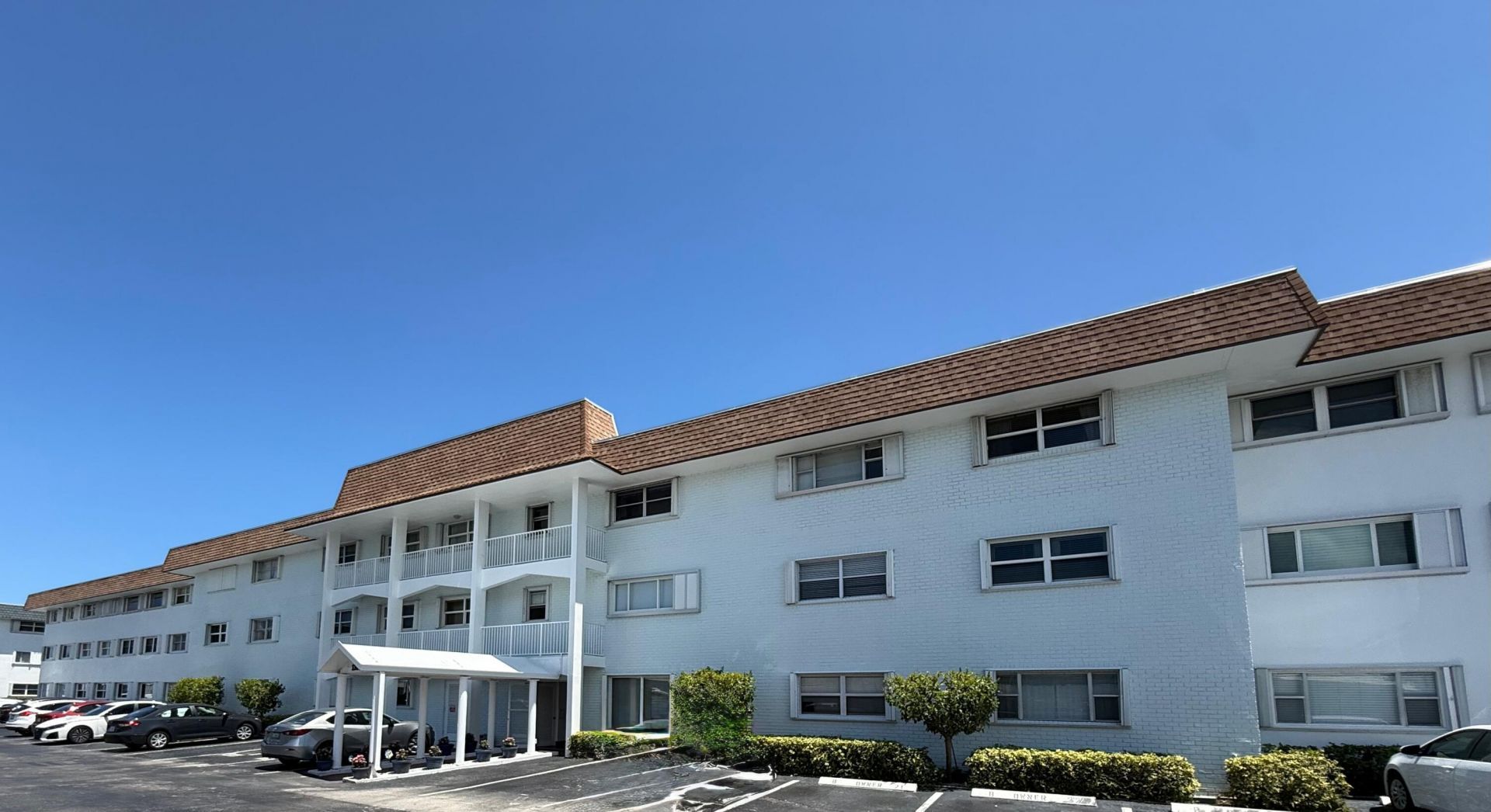 110 Shore Court, Unit 209, North Palm Beach, FL 33408 Photo