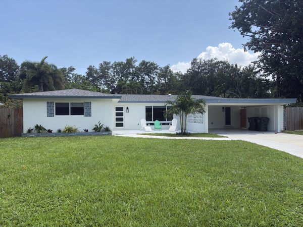 1400 NW 4th Street, Boca Raton, FL 33486