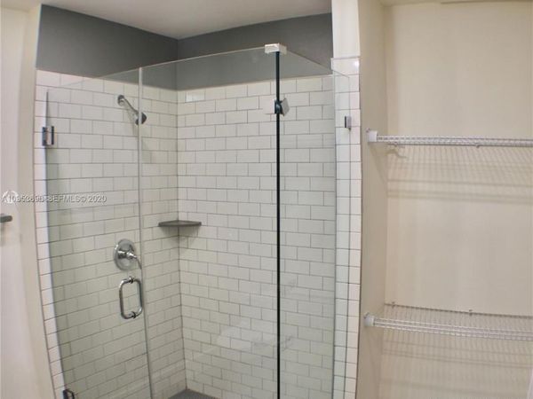 719 SW 7th Street, Unit 2, Hallandale Beach, FL 33009