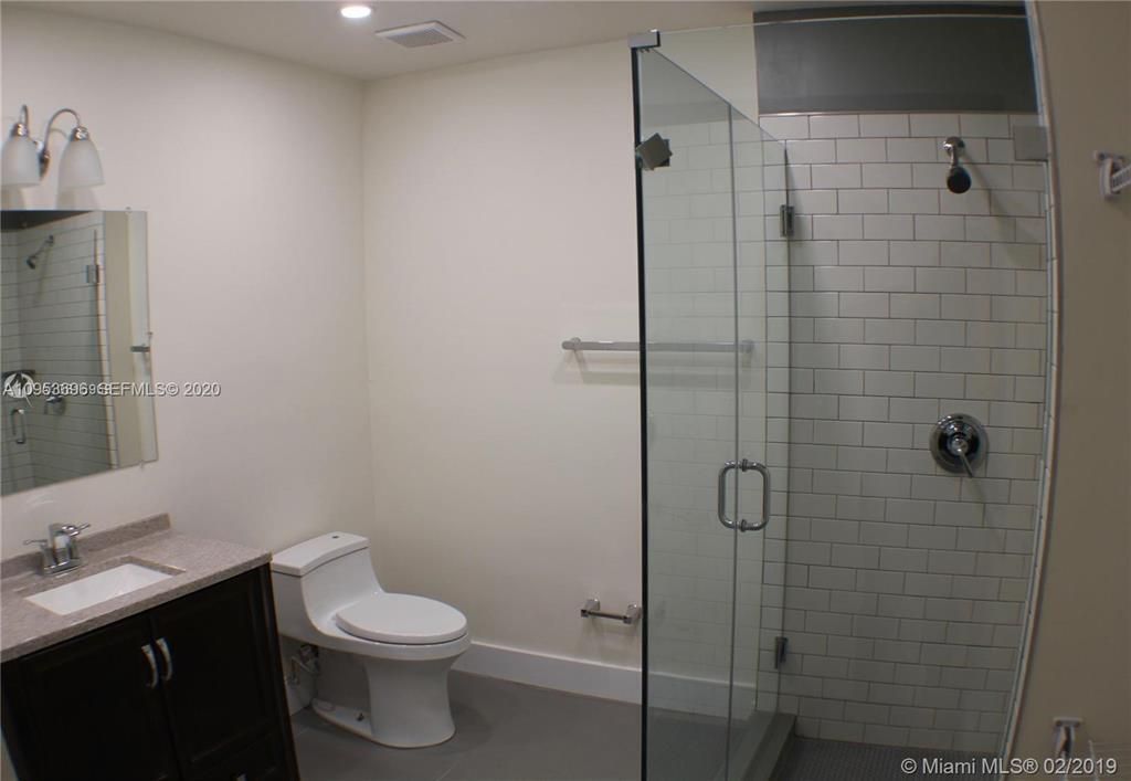719 SW 7th Street, Unit 2, Hallandale Beach, FL 33009 Photo