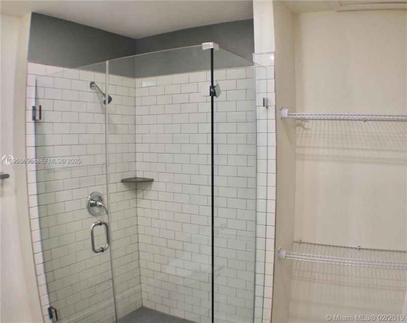 719 SW 7th Street, Unit 2, Hallandale Beach, FL 33009 Photo
