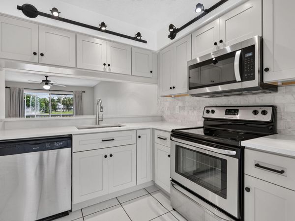 6254 Riverwalk Lane, Unit 5, Jupiter, FL 33458