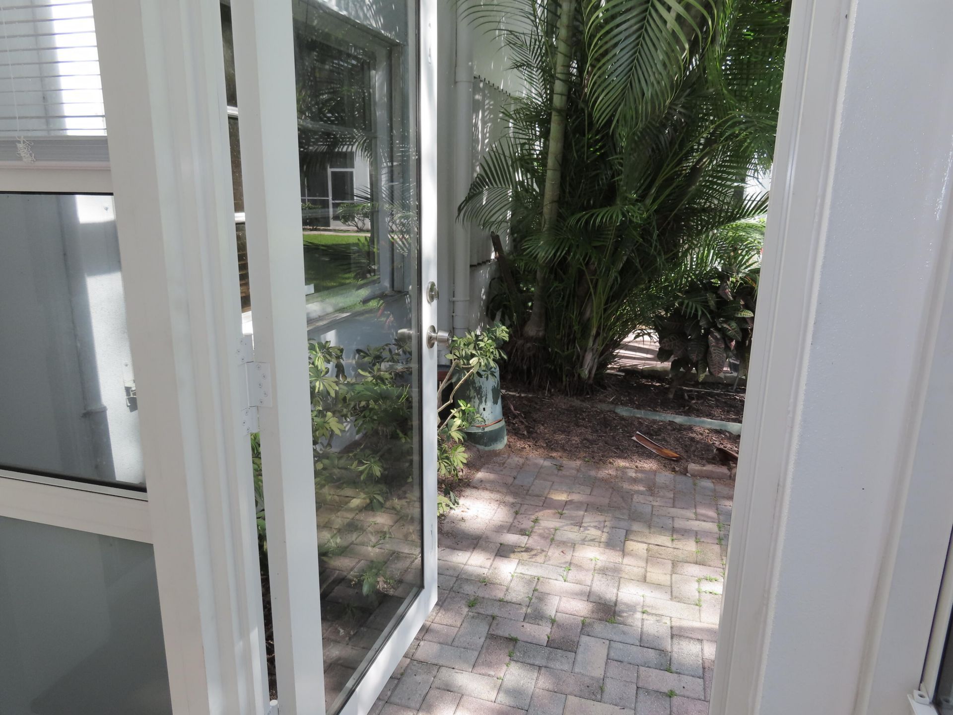 1501 S Ocean Boulevard, Unit 129, Lauderdale by the Sea, FL 33062 Photo